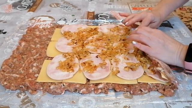 Шикарная Закуска. МЯСНОЙ РУЛЕТ ИЗ ФАРША С ХРУСТЯЩИМ БЕКОНОМ И НЕЖНОЙ НАЧИНКОЙ. смотреть онлайн