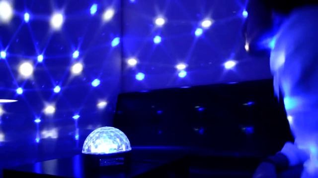 Демонстрация работы диско шара Magic Ball M35 смотреть онлайн
