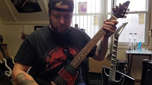 Epiphone Flying V Demo and Review (made in korea) смотреть онлайн