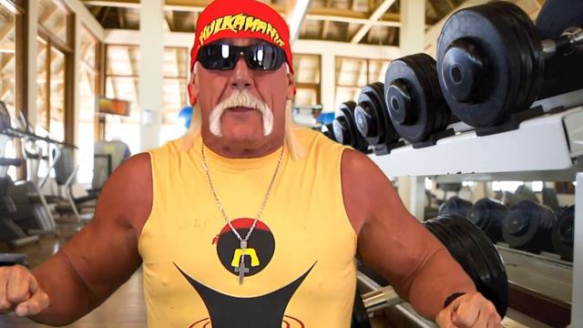 Can Hulk Hogan Bench Press TMZ's Harvey Levin | #ChallengeHulk смотреть онлайн