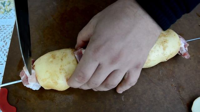 ТОТ САМЫЙ КАРТОФЕЛЬ КОТОРЫЙ НАБИРАЕТ МИЛЛИОНЫ ПРОСМОТР смотреть онлайн