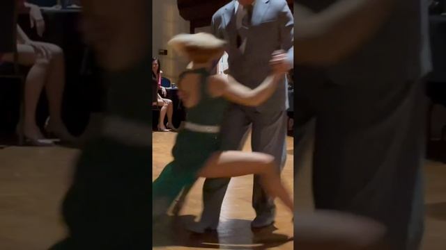 Tango argentino amazing move #dance #newyorktango #tangodance #dancer #tango #ballroomdance #salsa смотреть онлайн