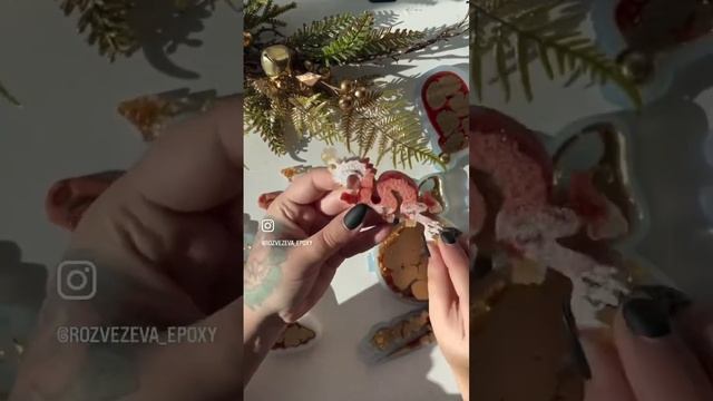 Демолдинг нового набора елочных игрушек? смотреть онлайн