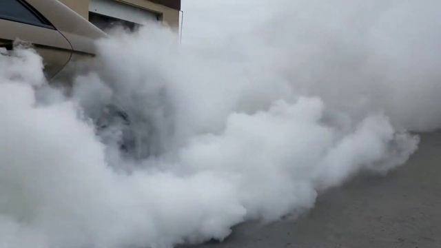 Mercedes CLS 55 AMG Burnout БАНАН Жжет резину!!! смотреть онлайн