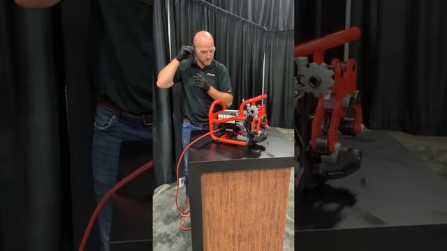 RIDGID® JobSite Live: How To Use The PCS-500 Pipe Saw смотреть онлайн