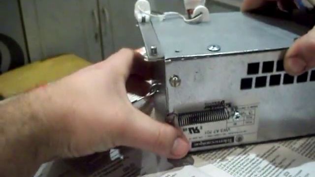 Самодельная мышеловка с индикатором пойманной мыши смотреть онлайн