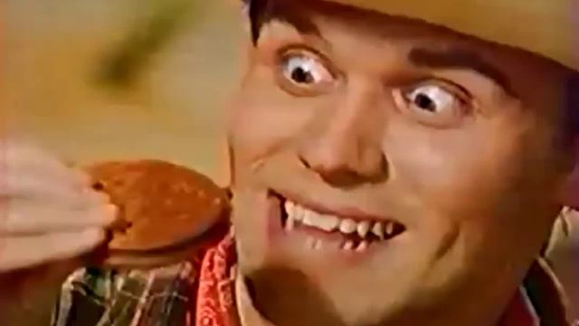 Аверин в рекламе Wagon Wheels