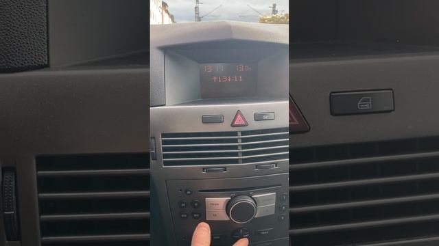 Настройка время и даты на Опель астра h 2005 года смотреть онлайн