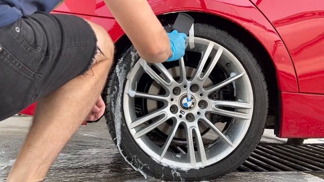 Очистка. Чернение резины | Shine Systems Tire&Wheel Cleaner | Shiny Garage Coco Tire Booster | 4K смотреть онлайн