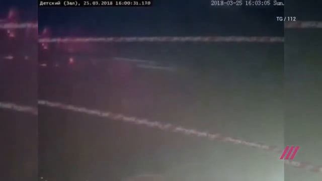 ТЦ Зимняя вишня, Кемерово Запись с камер наблюдения в детском зале Это самое начало пожара смотреть онлайн