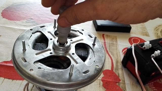 Staubsaugermotor Magnetenumbau смотреть онлайн