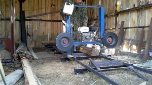 Ленточная пилорама с бензиновым двигателем 7 л.с.своими руками. Испытание. Первые пропилы. Ч.2