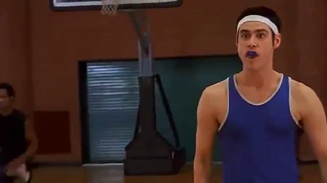 Джим Керри играет в баскетбол смотреть онлайн