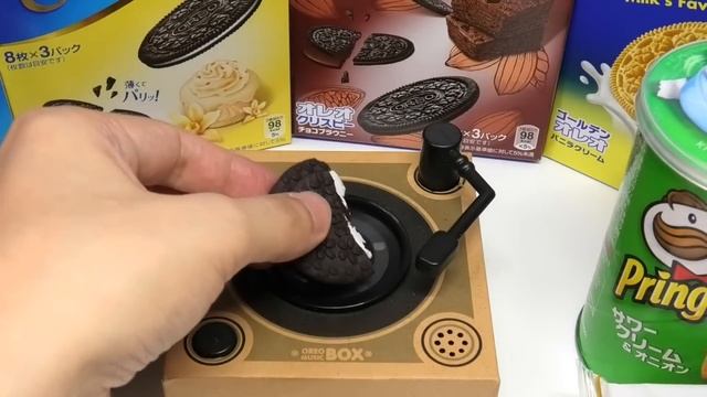 Oreo Music Box Cookie Record Player Check Other Cookies смотреть онлайн