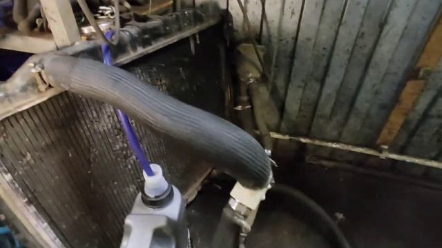 Герметик радиатора Hi-Gear. Ремонт течи по-дешману. смотреть онлайн