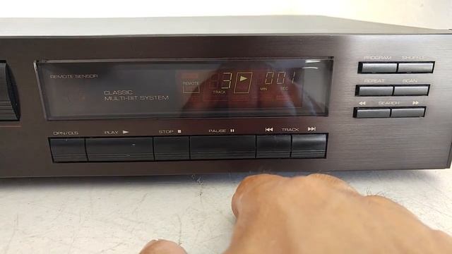 Rotel RCD-955AX Audiophile CD Player смотреть онлайн