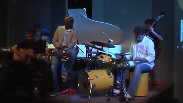 JAZZ POINT- ZŁOTE TARASY. смотреть онлайн