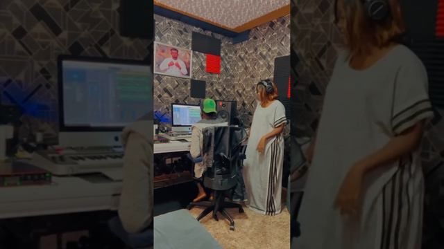 making music from scratch for client Dj kezz natetewa Goodluck Gozbert type #fearless #love смотреть онлайн