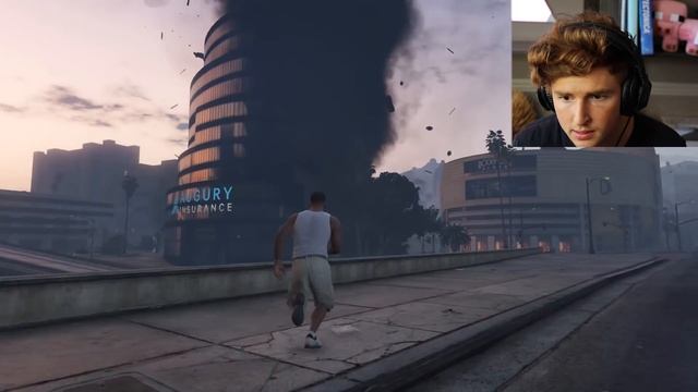 MASSIVE TORNADO Chases Me In GTA 5.. (GTA 5 Mods) смотреть онлайн