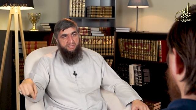 Выщипывание волос между бровей смотреть онлайн