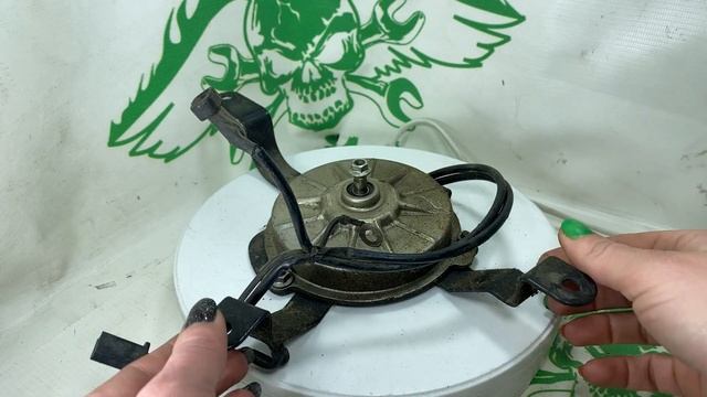 Мотор вентилятора и кронштйен Honda VFR800 2007г 19015-MCW-D01/19030-MCW-D00 смотреть онлайн