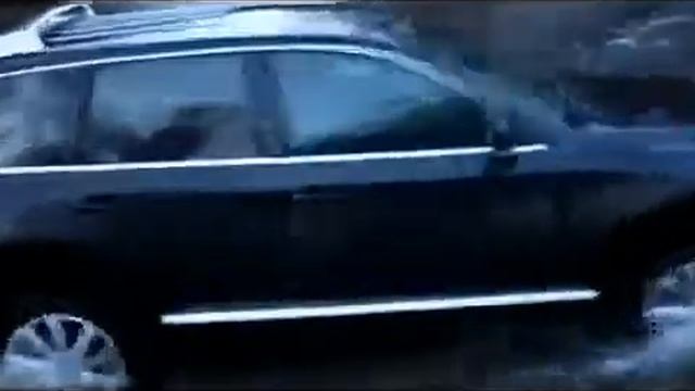 Преодоление брода на VW Touareg mp4 смотреть онлайн