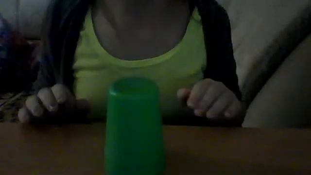 как играть со стаканчиком))) смотреть онлайн