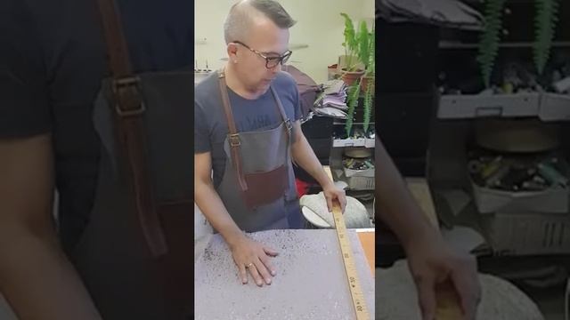 Как выровнять край ткани смотреть онлайн