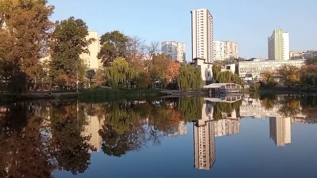 Под небом голубым есть город золотой.../There is a golden city under the blue sky #lake #reflection смотреть онлайн