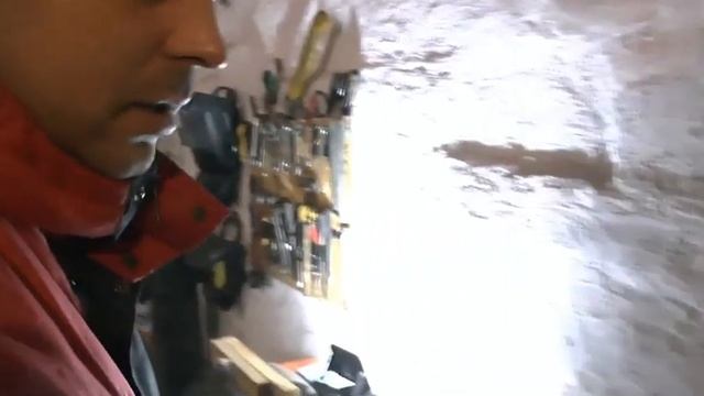 Как удалить вмятины с деревянной мебели . Клей из пенопласта. Лайфхак видео. Супер лайфхак смотреть онлайн