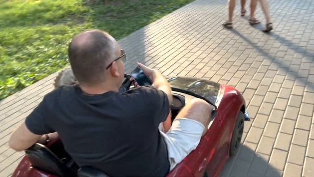 Большой Надувной аттракцион Распаковка /Кристинка блондинка смотреть онлайн