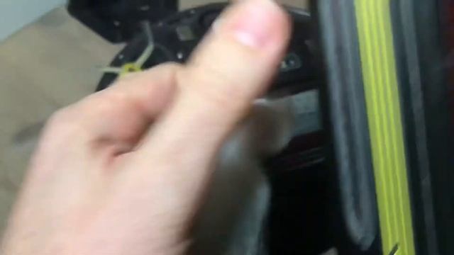 How to fix the red flashing empty bin symbol on the iRobot Roomba смотреть онлайн