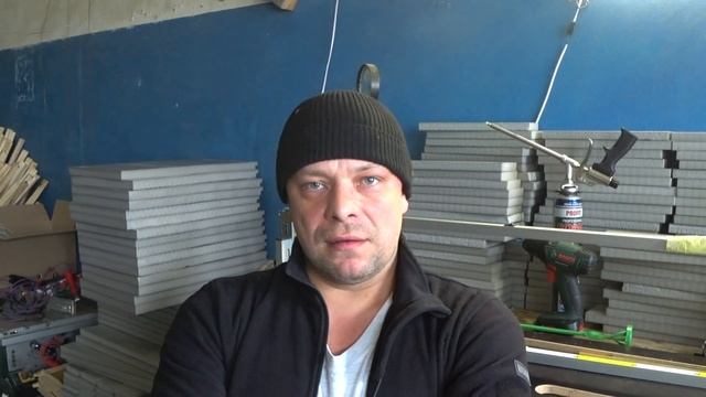 Сравнение пород пчел. BuckFast VS Carnica смотреть онлайн