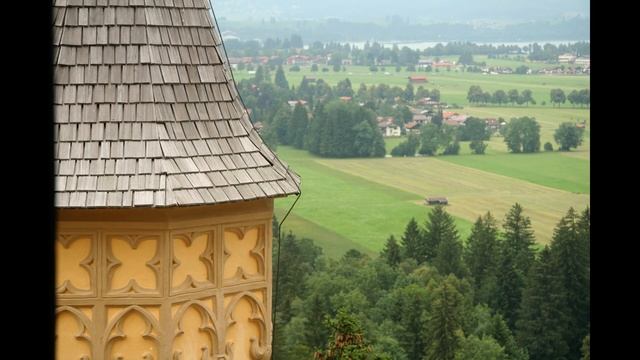 Знаменитые замки Баварии: Нойшванштайн и Хохеншвангау / Castles Of Ludwig II: Neuschwanstein At Al.