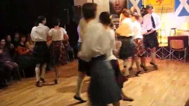 Шотландские танцы смотреть онлайн
