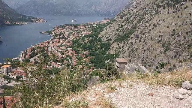 Вид с крепости Святого Иоанна в Которе смотреть онлайн