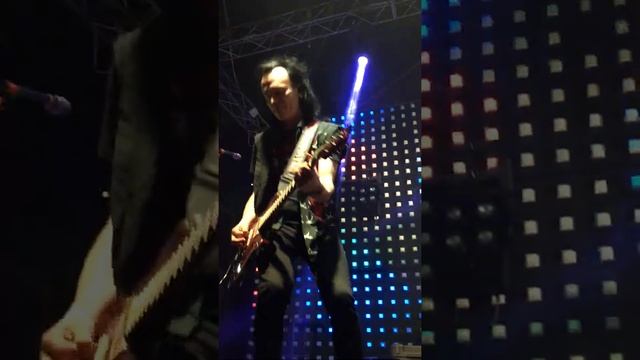 Глеб Самойлов & The Matrixx - 1,2,3 вальс (Омск, клуб Ангар 06.03.2020) смотреть онлайн
