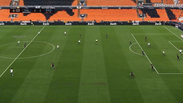 PES 2021 New Worn Turf Realistic for Stadium Server (ID 009) by Moiduran2 смотреть онлайн