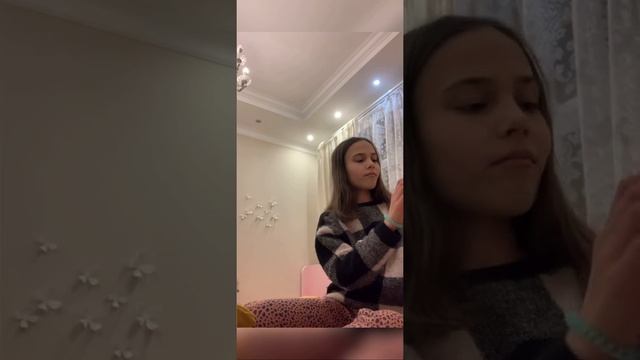 ПОТРАТИЛА ВСЕ ДЕНЬГИ!??КУПИЛА ПОДАРКИ НА НОВЫЙ ГОД БЛИЗКИМ??!!??ПОДАРОК ЗА 10.000??!!????❤️ смотреть онлайн