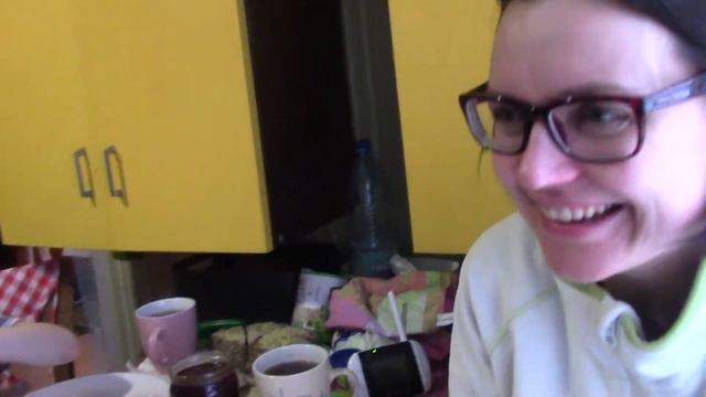Отмечаем масленицу со старыми друзьями смотреть онлайн