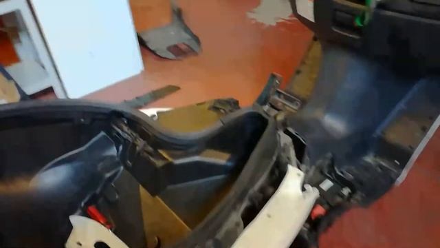 Suzuki Burgman 200 Fallo Inyección FI (resuelto) смотреть онлайн