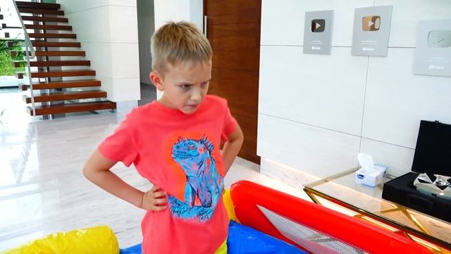 Vlad et des cas amusants avec Niki смотреть онлайн