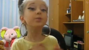 Как научиться краситься смех до слёз маленькая девочка учит краситься