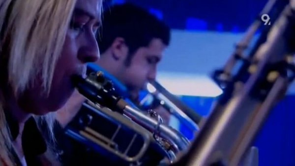 The Killers - Bones (Live Jools Holland 2006) (High Quality video) (HQ)