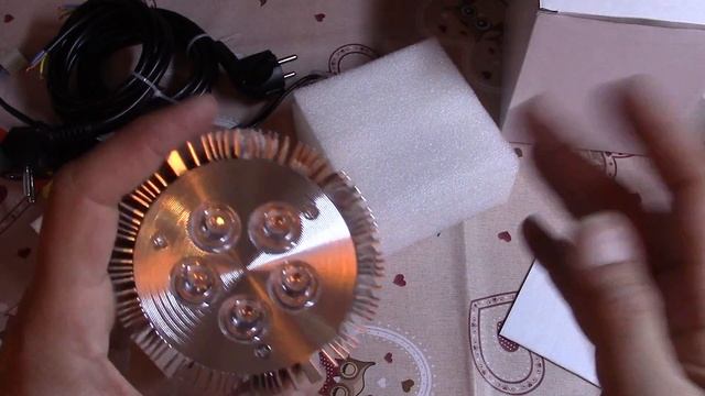 Светодиодная фитолампа для подсветки комнатных растений и рассады. Часть 2 смотреть онлайн