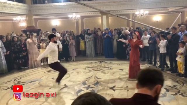 ЧЕЧЕНСКИЕ ТАНЦОРЫ ТАНЦУЮТ 2021 ЛОВЗАР ЛЕЗГИНКА ? смотреть онлайн
