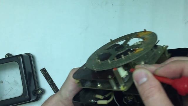 Суточное реле времени моторное двухпрограммное 2РВМ 1979 года выпуска. Описание и принцип работы смотреть онлайн