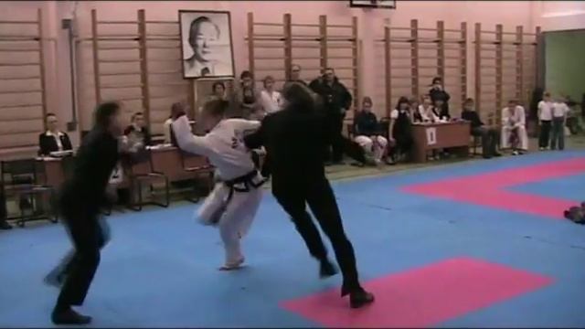 Наш любимый супертренер Тхэквондо смотреть онлайн