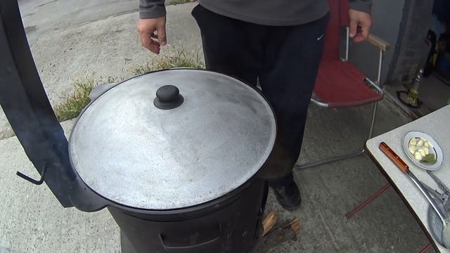 КРОЛИК в СМЕТАНЕ в КАЗАНЕ. Выпуск №557 смотреть онлайн