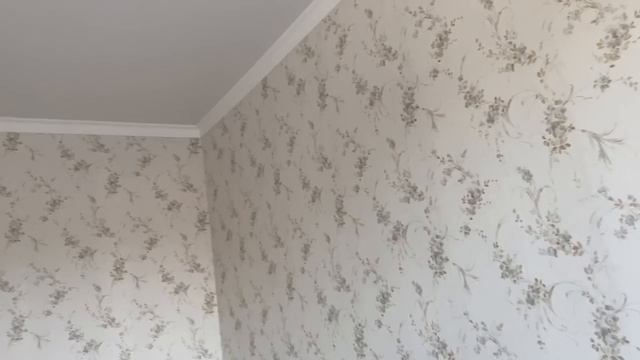 VLOG ОБОИ в моей комнате! Пол в доме почти готов ! Посадил дерево на участке! Батя Лёша смотреть онлайн